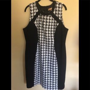 Ellen Tracy — Dress: size 16
